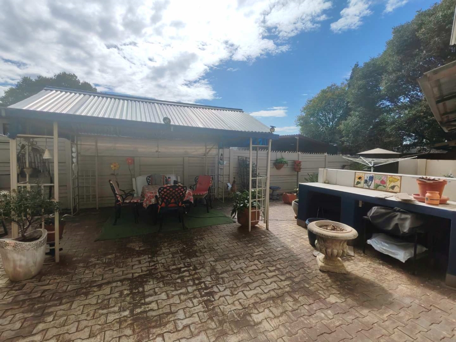 3 Bedroom Property for Sale in Valhalla Gauteng