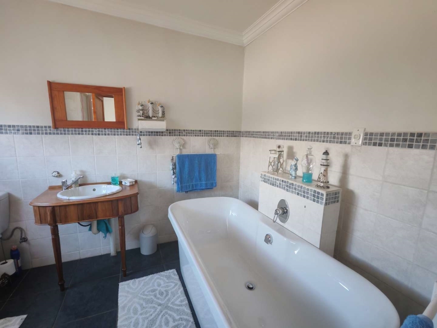 3 Bedroom Property for Sale in Valhalla Gauteng