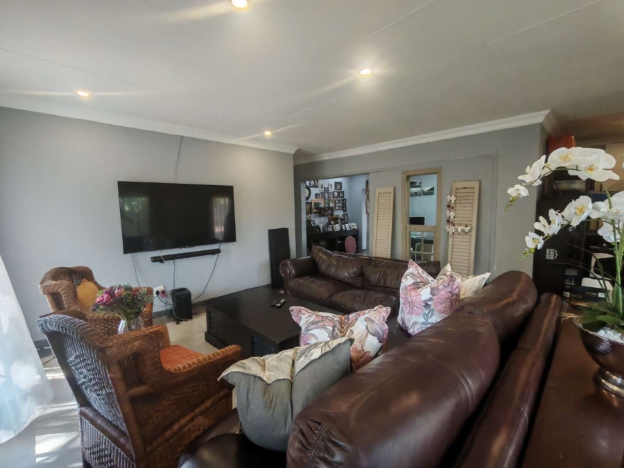 3 Bedroom Property for Sale in Valhalla Gauteng