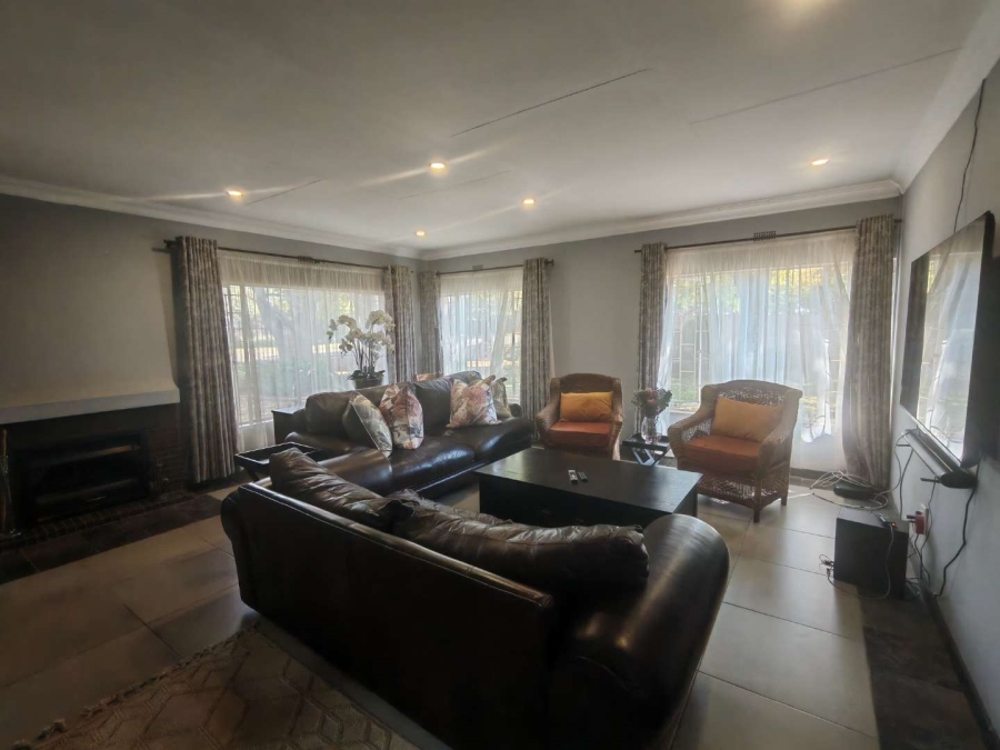 3 Bedroom Property for Sale in Valhalla Gauteng