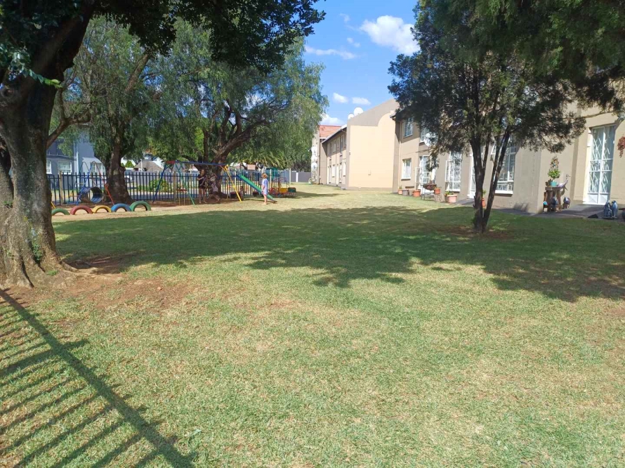 2 Bedroom Property for Sale in Verwoerdpark Gauteng