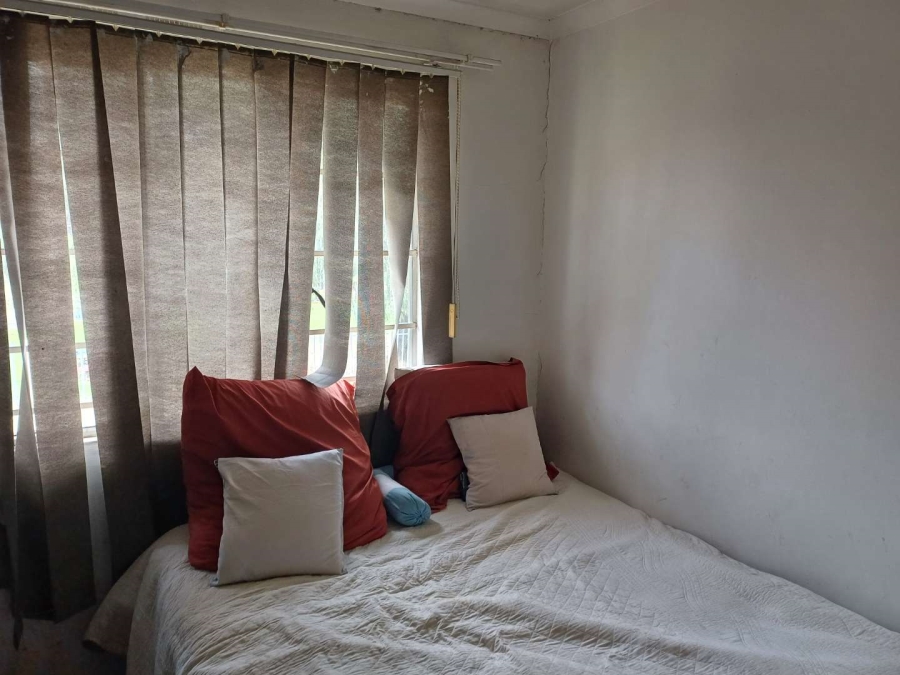 2 Bedroom Property for Sale in Verwoerdpark Gauteng