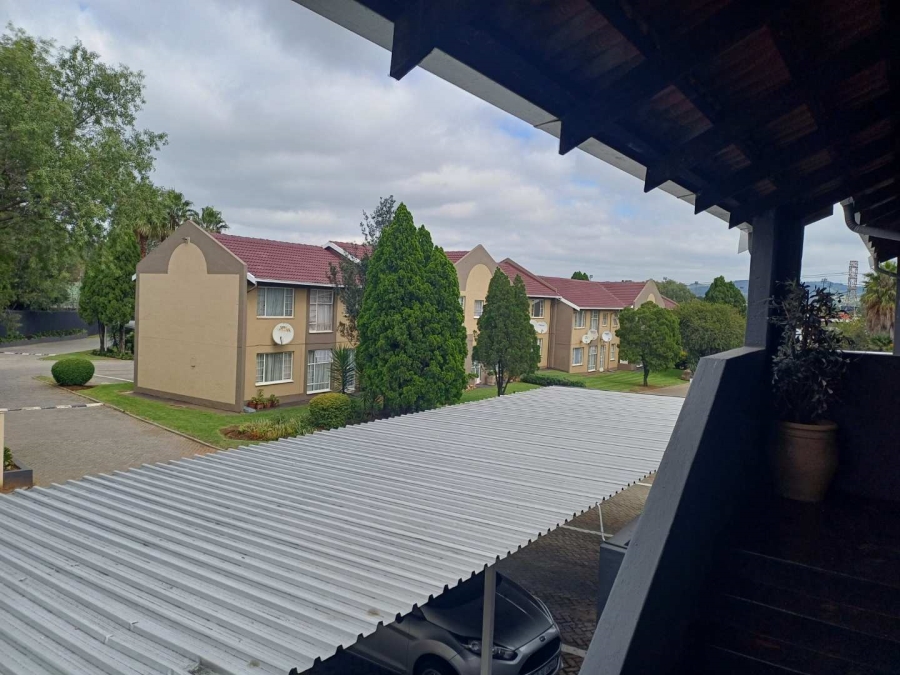 2 Bedroom Property for Sale in Verwoerdpark Gauteng