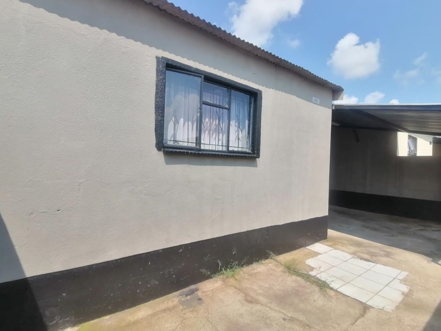 2 Bedroom Property for Sale in Johannesburg Central Gauteng