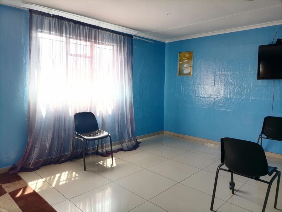 2 Bedroom Property for Sale in Johannesburg Central Gauteng