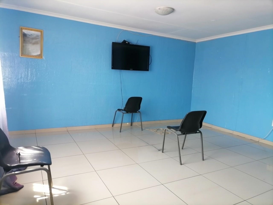 2 Bedroom Property for Sale in Johannesburg Central Gauteng