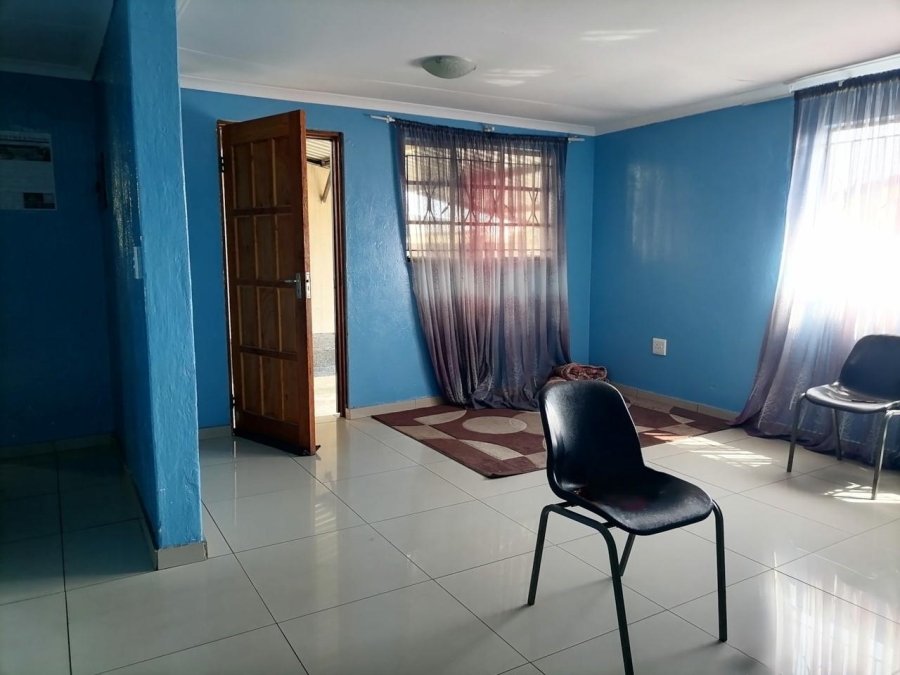 2 Bedroom Property for Sale in Johannesburg Central Gauteng
