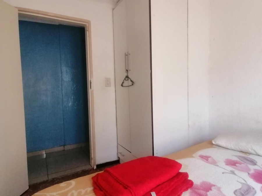 2 Bedroom Property for Sale in Johannesburg Central Gauteng