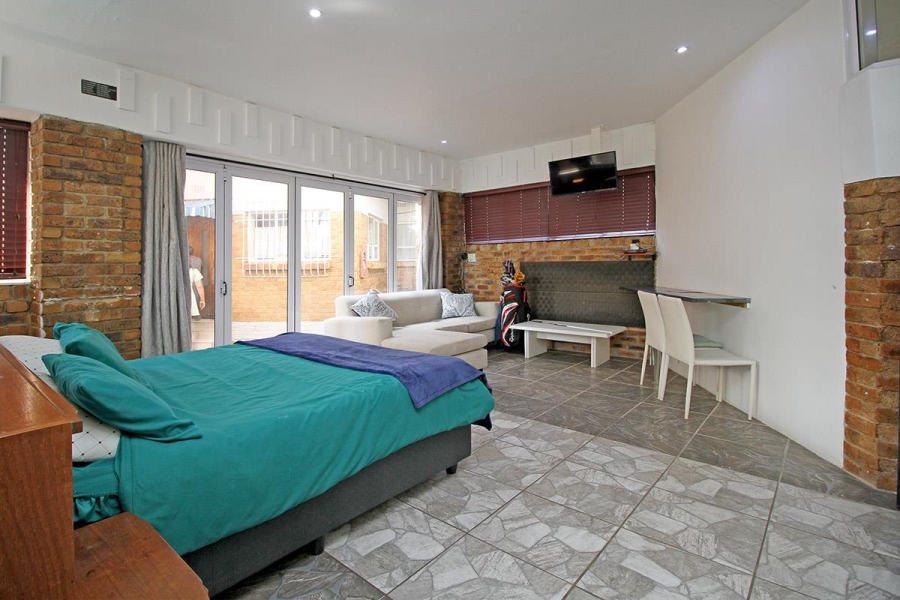 0 Bedroom Property for Sale in Hurlyvale Gauteng