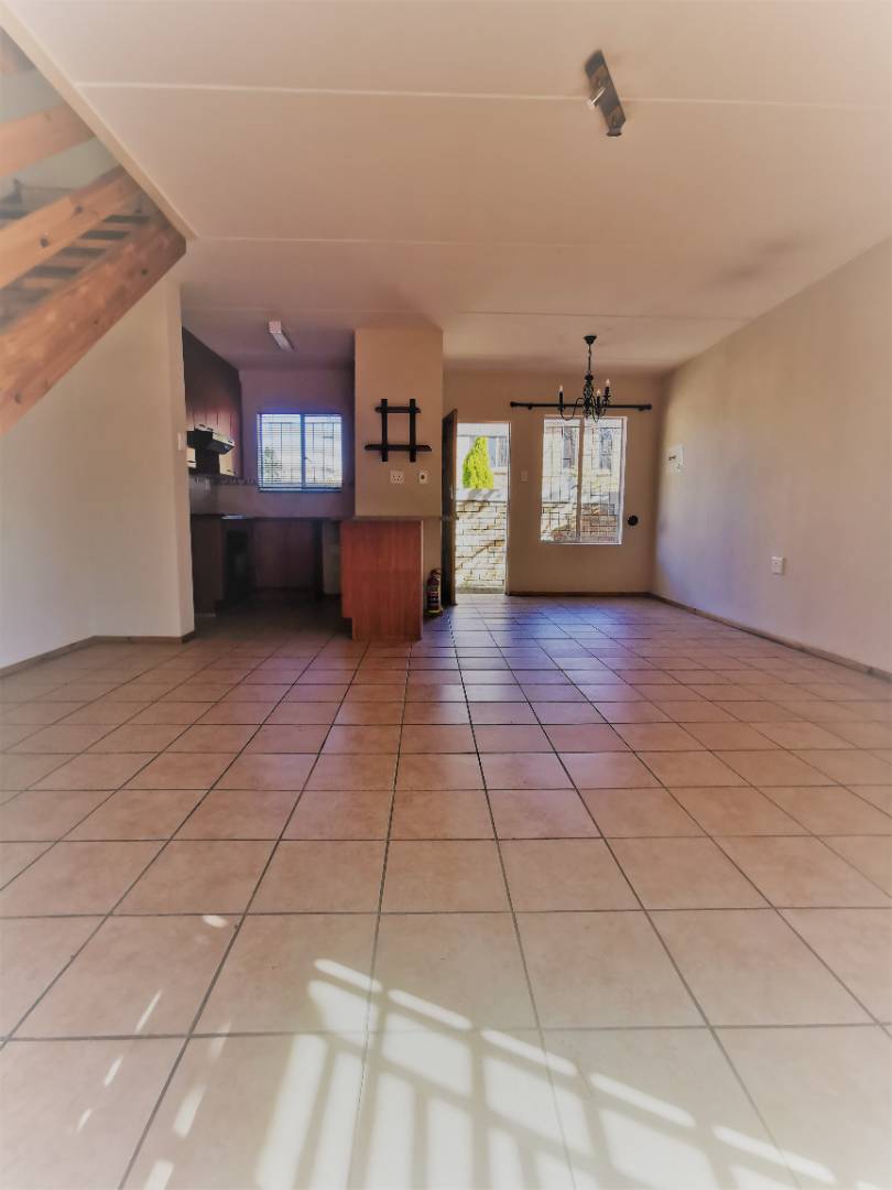 2 Bedroom Property for Sale in Roodepoort Gauteng