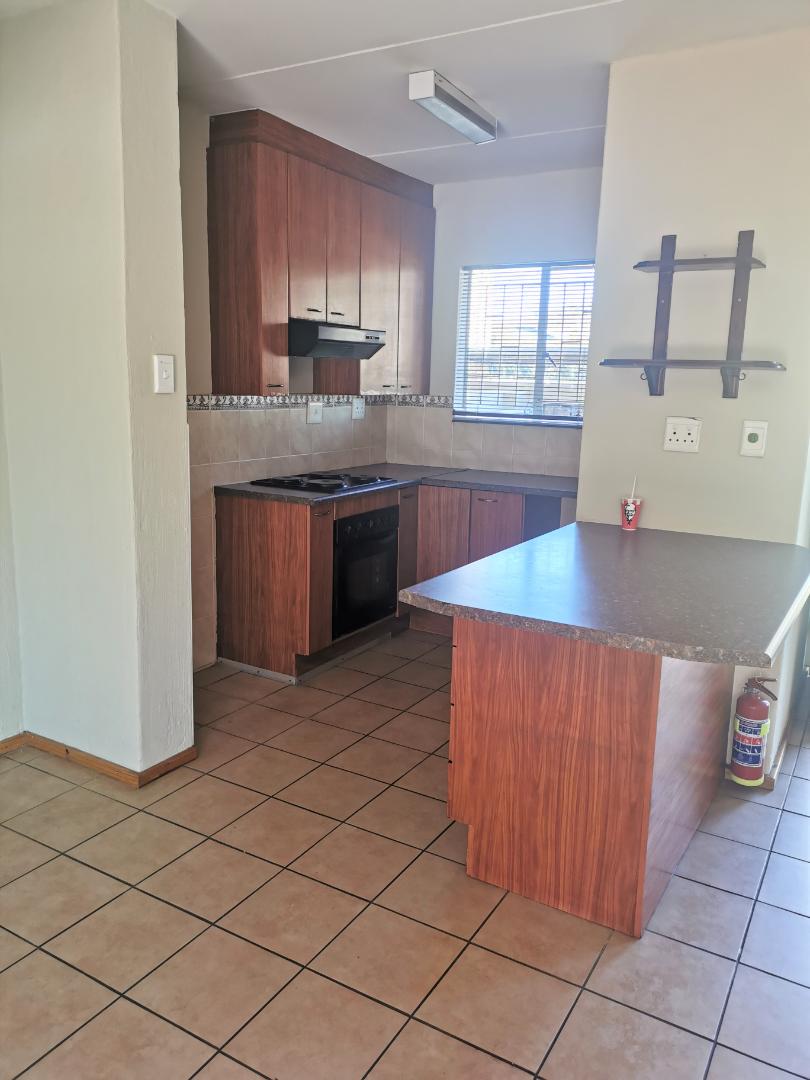 2 Bedroom Property for Sale in Roodepoort Gauteng
