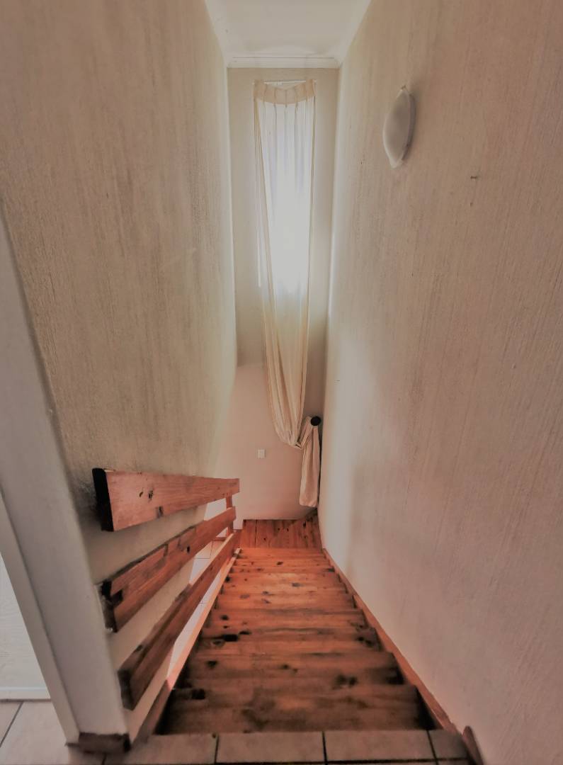 2 Bedroom Property for Sale in Roodepoort Gauteng