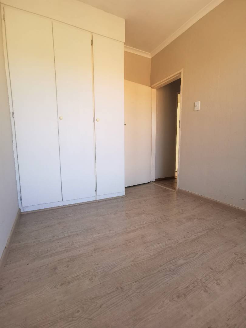 2 Bedroom Property for Sale in Roodepoort Gauteng