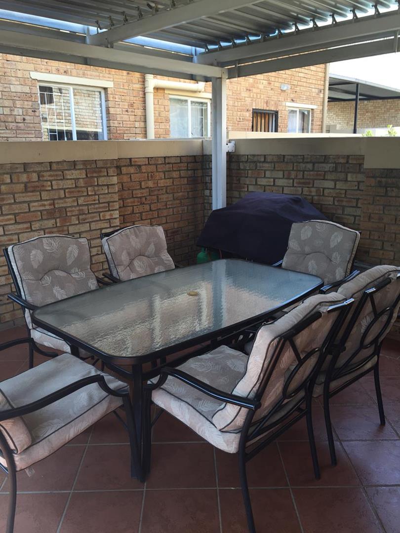 2 Bedroom Property for Sale in Roodepoort Gauteng