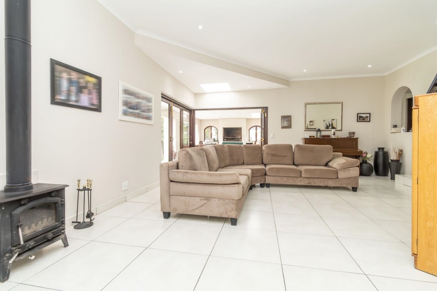 5 Bedroom Property for Sale in Kyalami Estates Gauteng