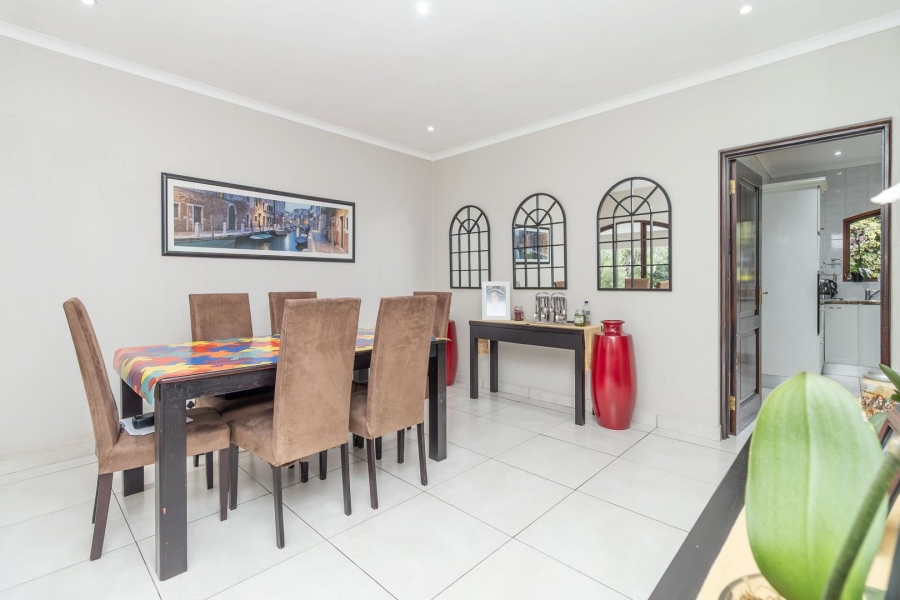 5 Bedroom Property for Sale in Kyalami Estates Gauteng