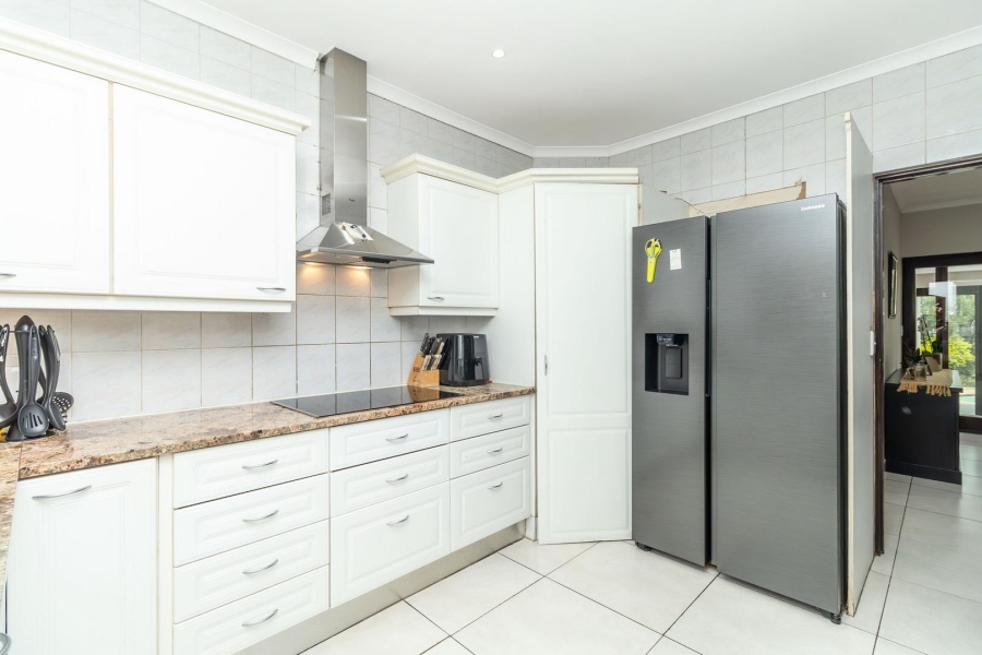 5 Bedroom Property for Sale in Kyalami Estates Gauteng