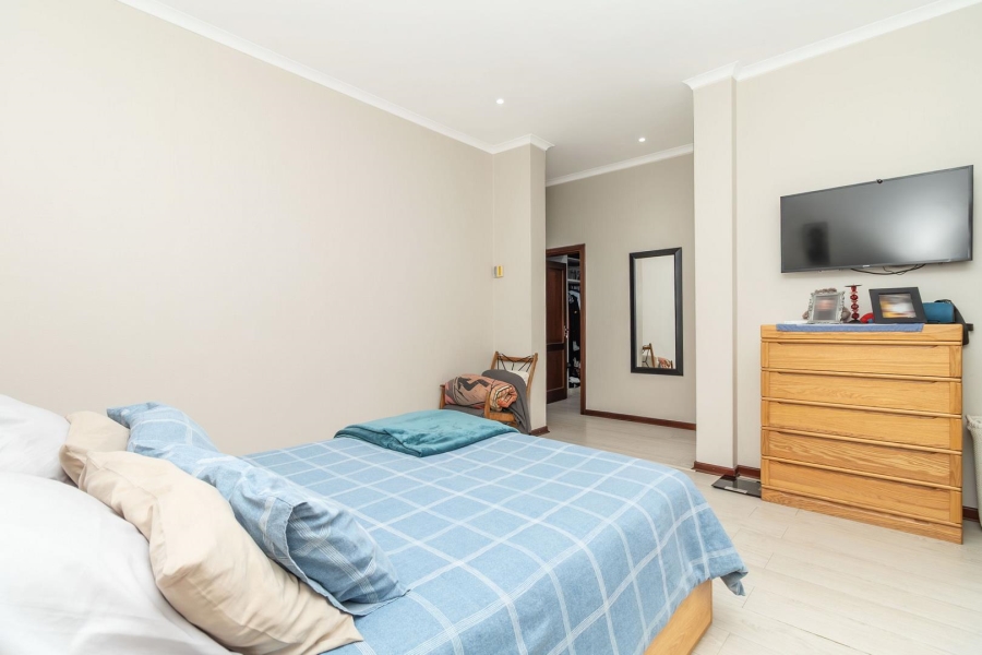 5 Bedroom Property for Sale in Kyalami Estates Gauteng