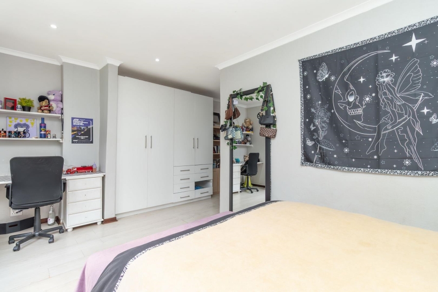 5 Bedroom Property for Sale in Kyalami Estates Gauteng