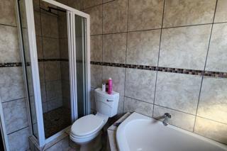 3 Bedroom Property for Sale in Heuwelsig Estate Gauteng