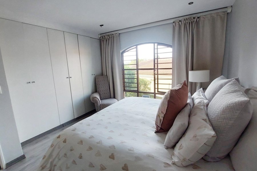 To Let 3 Bedroom Property for Rent in River Club Gauteng