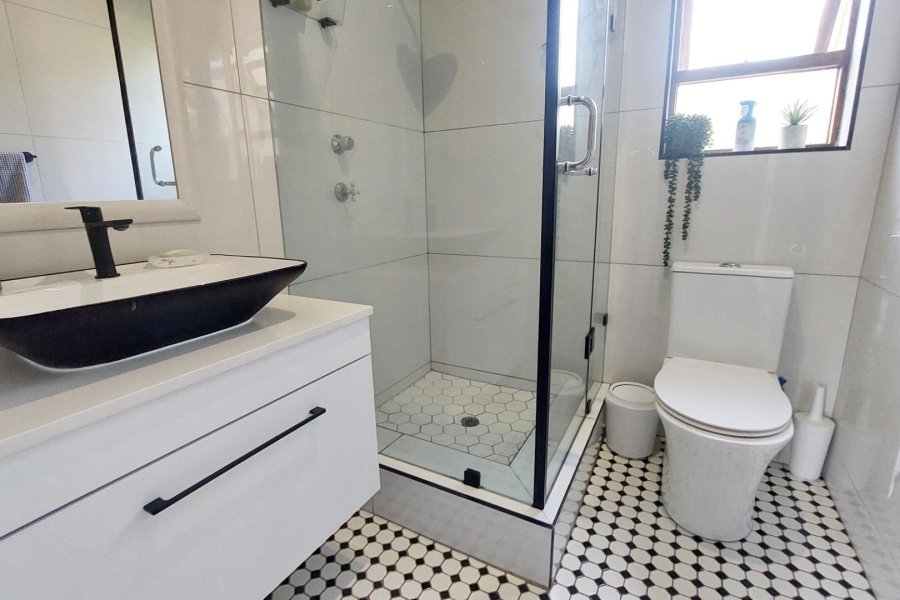 To Let 3 Bedroom Property for Rent in River Club Gauteng