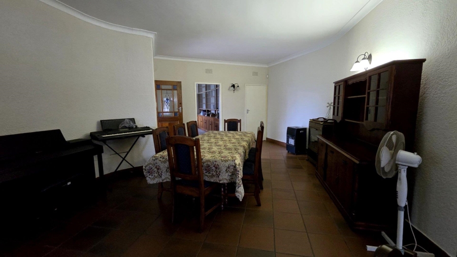 4 Bedroom Property for Sale in Robertsham Gauteng