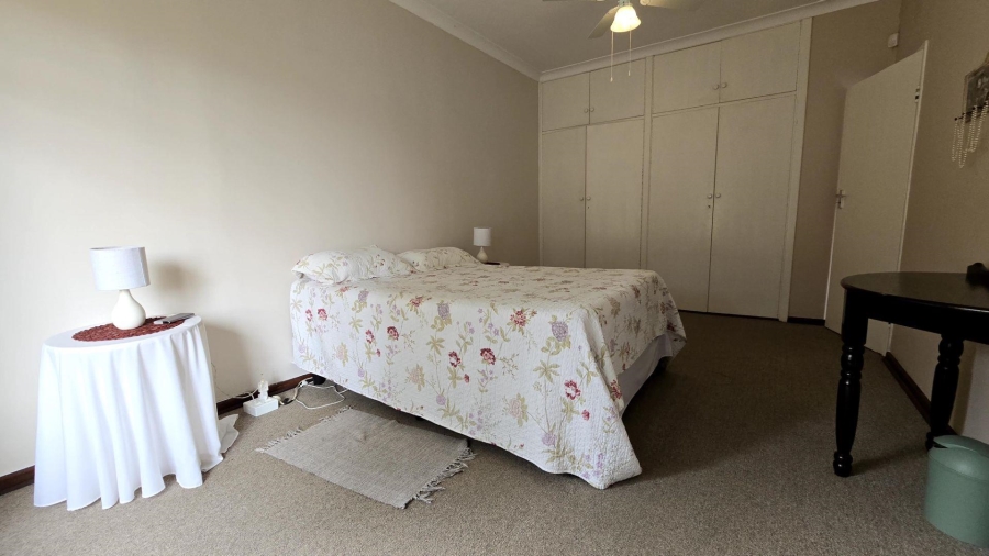 4 Bedroom Property for Sale in Robertsham Gauteng