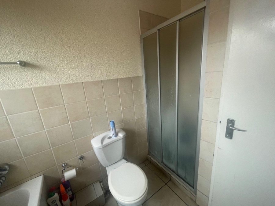 2 Bedroom Property for Sale in Edleen Gauteng