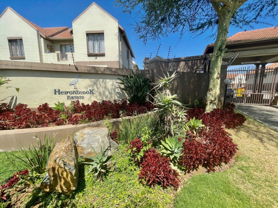 2 Bedroom Property for Sale in Esther Park Gauteng