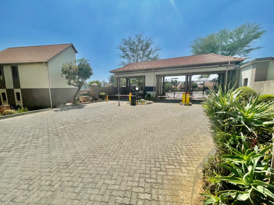 2 Bedroom Property for Sale in Esther Park Gauteng