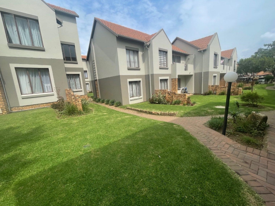2 Bedroom Property for Sale in Esther Park Gauteng