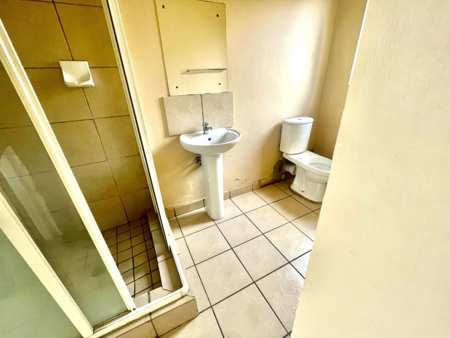 2 Bedroom Property for Sale in Esther Park Gauteng