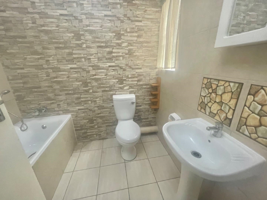 3 Bedroom Property for Sale in Terenure Gauteng