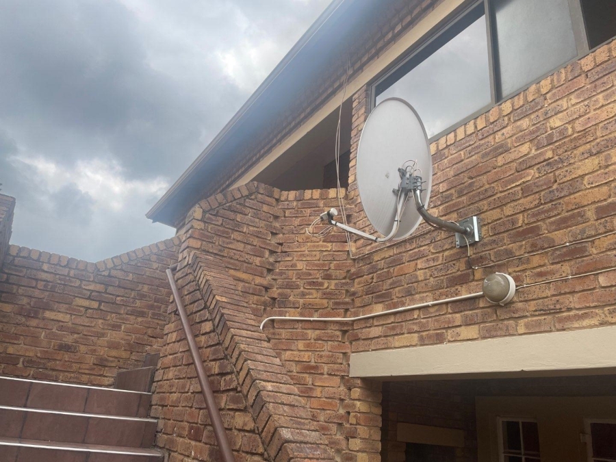 3 Bedroom Property for Sale in Terenure Gauteng