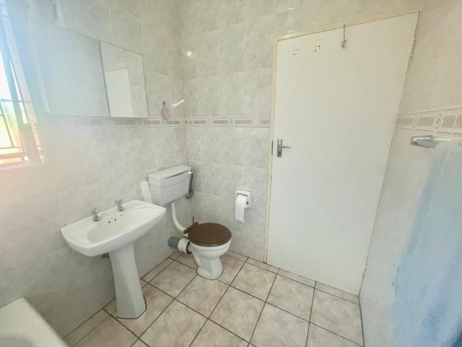 3 Bedroom Property for Sale in Esther Park Gauteng