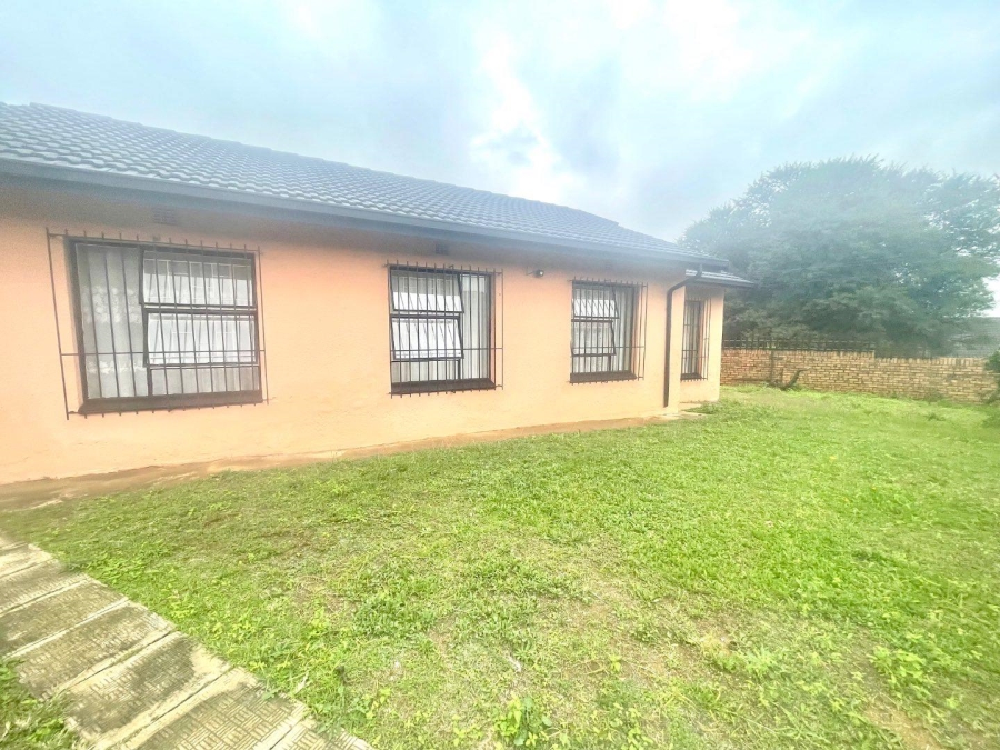 3 Bedroom Property for Sale in Esther Park Gauteng