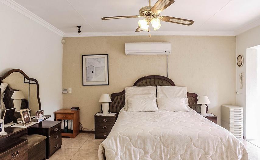 To Let 4 Bedroom Property for Rent in Glen Marais Gauteng