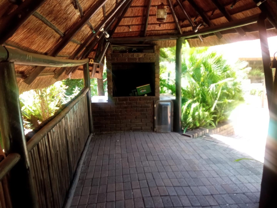 To Let 4 Bedroom Property for Rent in Glen Marais Gauteng