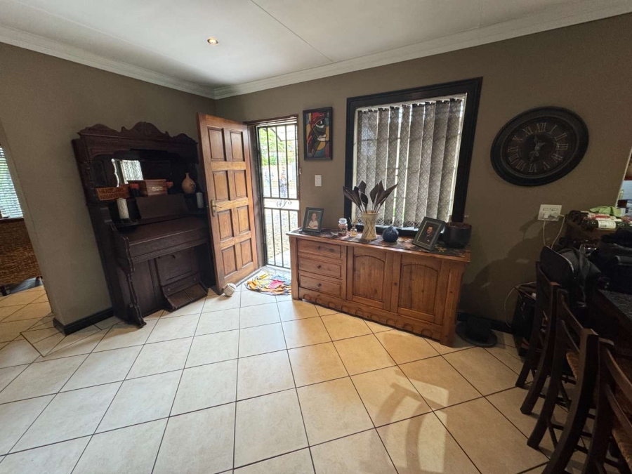 3 Bedroom Property for Sale in Verwoerdpark Gauteng