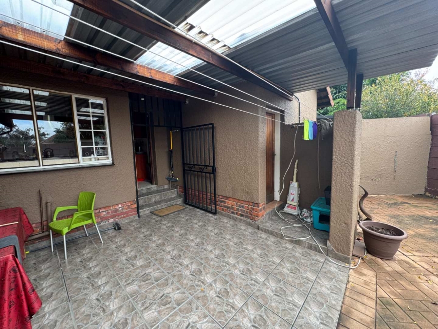 3 Bedroom Property for Sale in Verwoerdpark Gauteng
