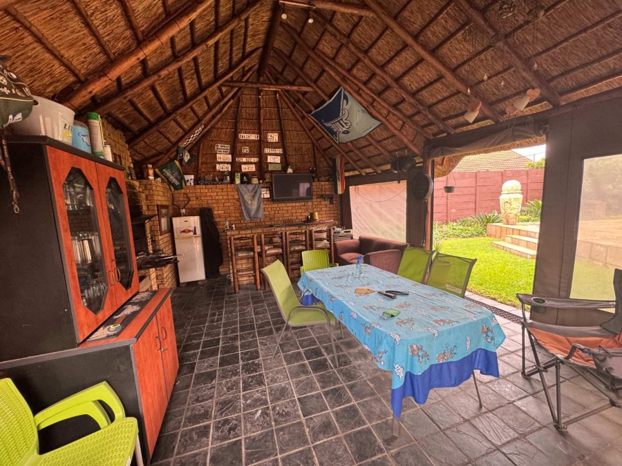 3 Bedroom Property for Sale in Verwoerdpark Gauteng