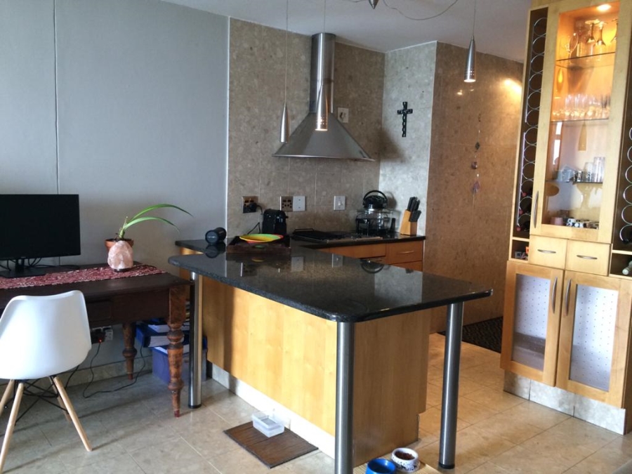 To Let 1 Bedroom Property for Rent in Northcliff Gauteng