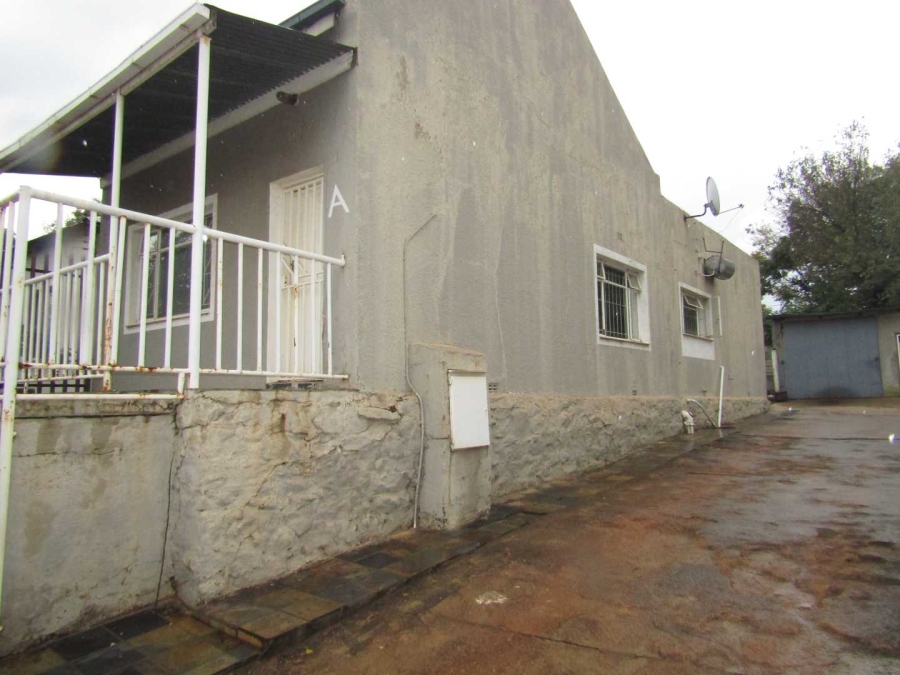 6 Bedroom Property for Sale in Brixton Gauteng
