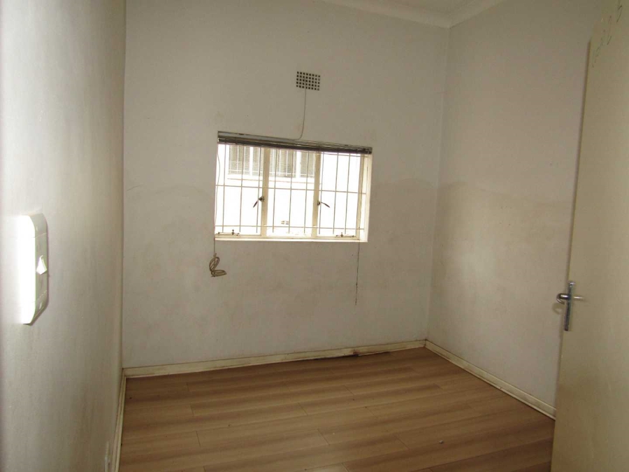 6 Bedroom Property for Sale in Brixton Gauteng