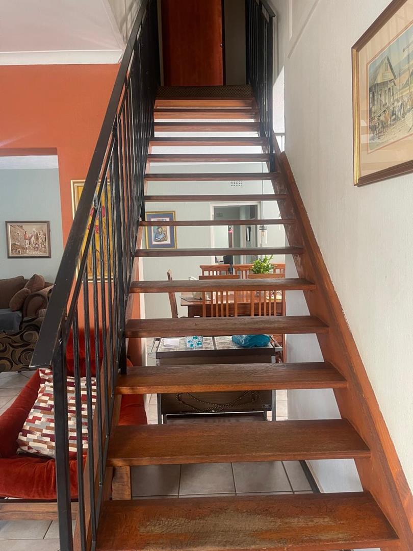 3 Bedroom Property for Sale in Mulbarton Gauteng