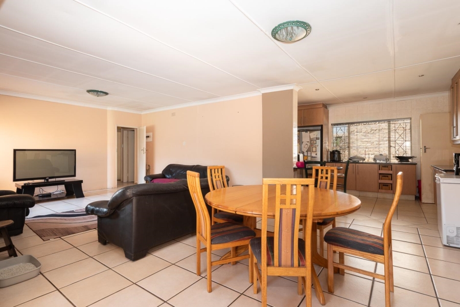3 Bedroom Property for Sale in Verwoerdpark Gauteng
