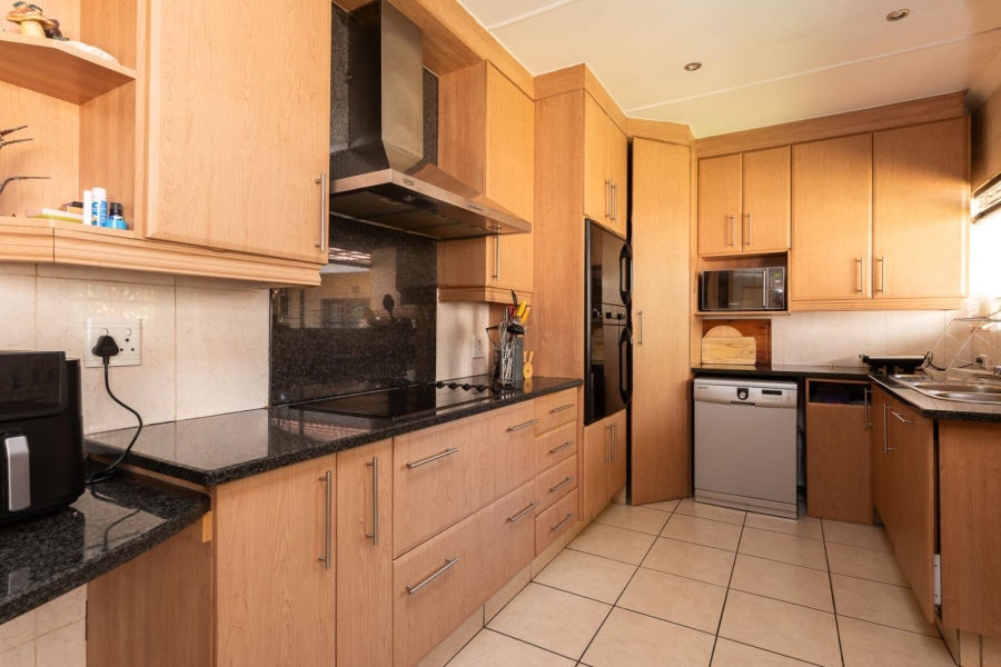 3 Bedroom Property for Sale in Verwoerdpark Gauteng