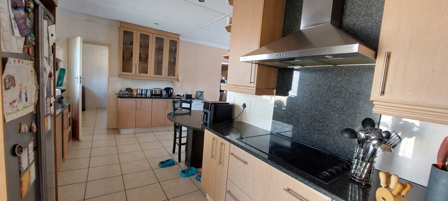 3 Bedroom Property for Sale in Verwoerdpark Gauteng