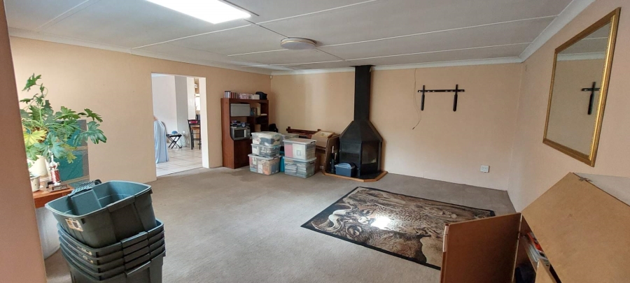 3 Bedroom Property for Sale in Verwoerdpark Gauteng